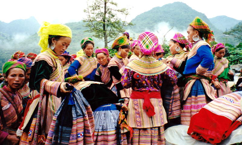 Chợ phiên Sapa vẫn giữ được nhiều nét văn hóa đặc trưng