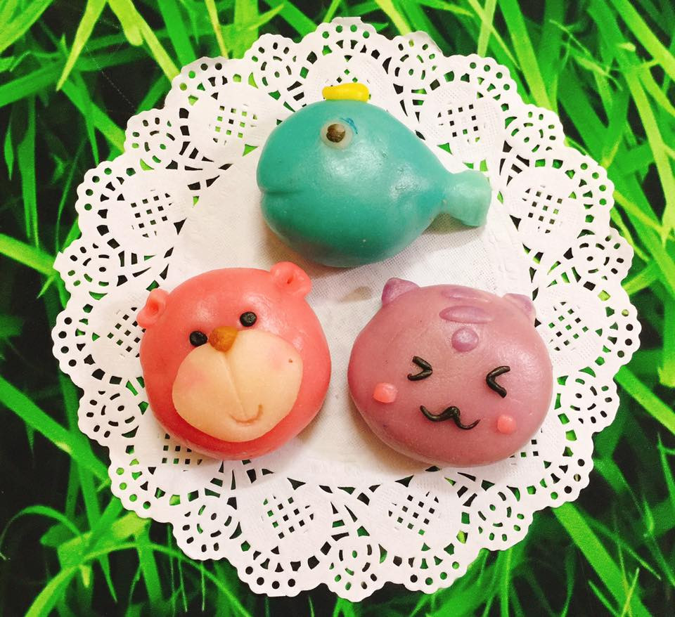 Mẹ bỉm sữa hào hứng khoe bánh trung thu nhà làm 'chất phát ngất'