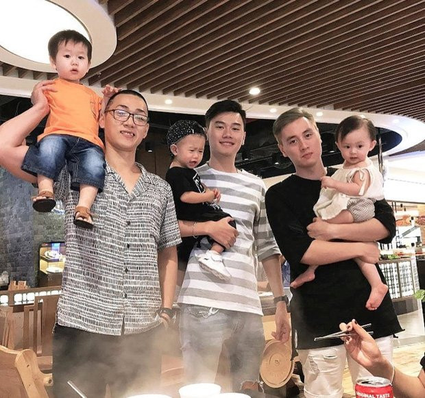 3 gia đình trẻ 'cả nhà đều đẹp' nổi tiếng trên mạng xã hội