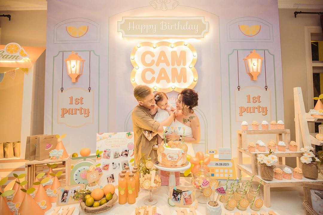 3 gia đình trẻ 'cả nhà đều đẹp' nổi tiếng trên mạng xã hội