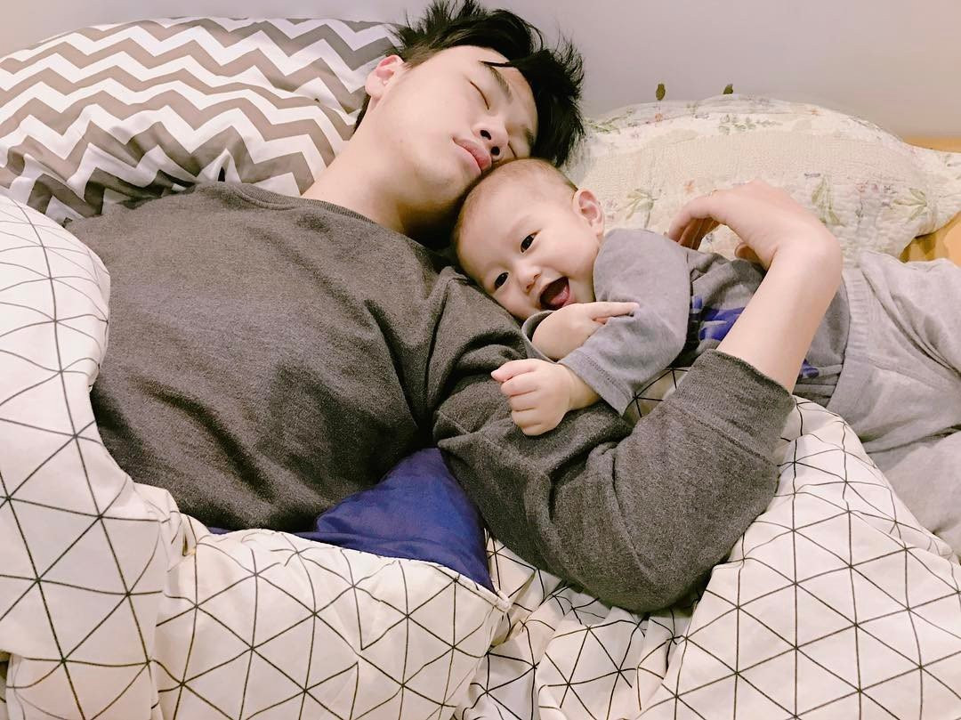 3 gia đình trẻ 'cả nhà đều đẹp' nổi tiếng trên mạng xã hội