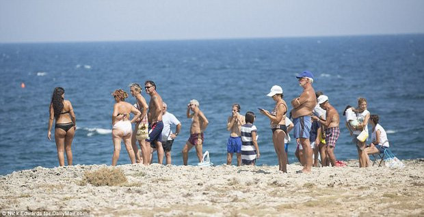 Đám cưới tiểu thư nhà tỷ phú: Chi hơn 500 tỷ đồng, thuê máy bay trực thăng đón khách