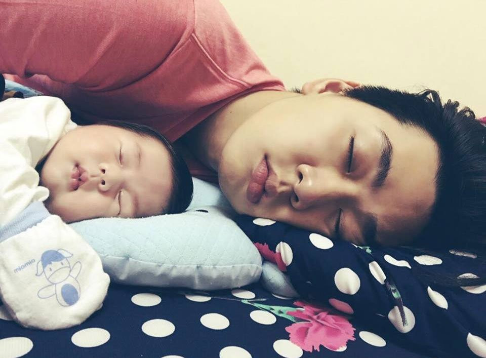 3 gia đình trẻ 'cả nhà đều đẹp' nổi tiếng trên mạng xã hội