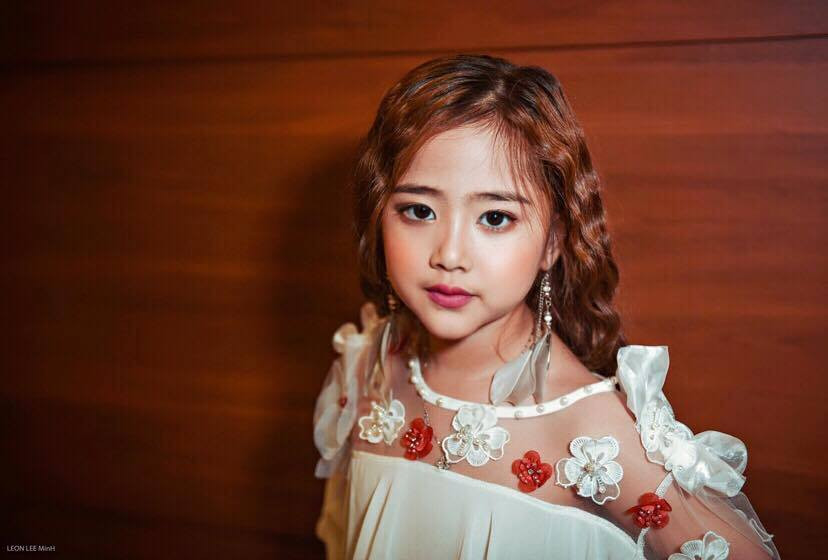 Vượt qua 50 mẫu nhí thế giới, cô bé 6 tuổi Hải Phòng đoạt giải 'Công chúa thời trang' tại Thái Lan