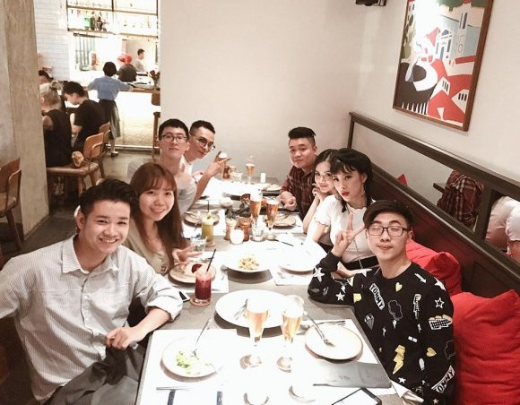 Đàm Vĩnh Hưng tất bật chạy show, Hồ Ngọc Hà nghỉ dưỡng cùng Kim Lý dịp nghỉ lễ