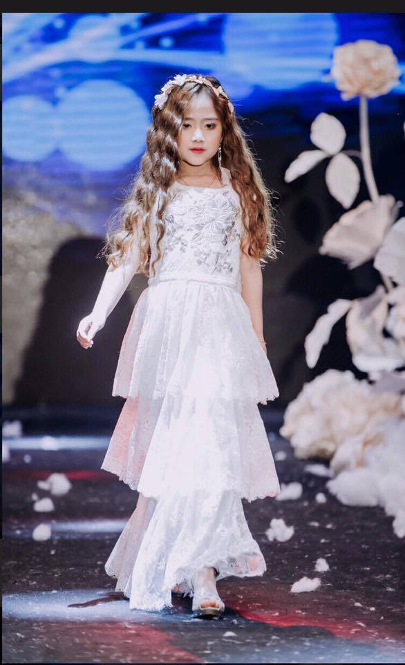 Vượt qua 50 mẫu nhí thế giới, cô bé 6 tuổi Hải Phòng đoạt giải 'Công chúa thời trang' tại Thái Lan