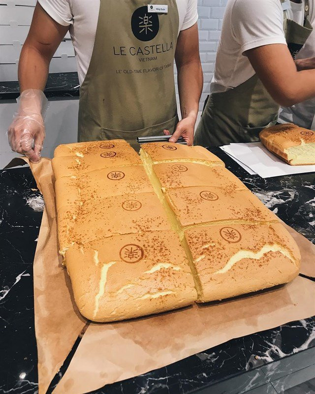 Nếm thử 4 món ăn vặt mới đang sốt xình xịch trên mạng xã hội