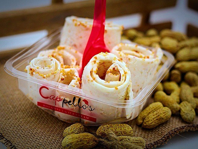 Nếm thử 4 món ăn vặt mới đang sốt xình xịch trên mạng xã hội