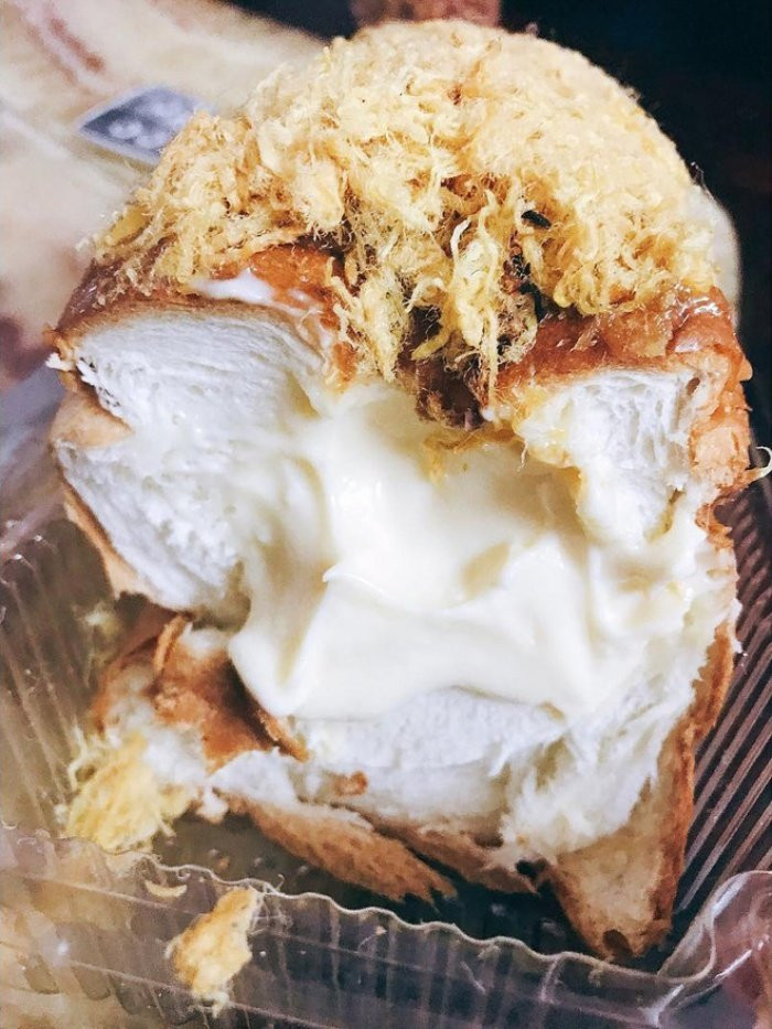 Nếm thử 4 món ăn vặt mới đang sốt xình xịch trên mạng xã hội