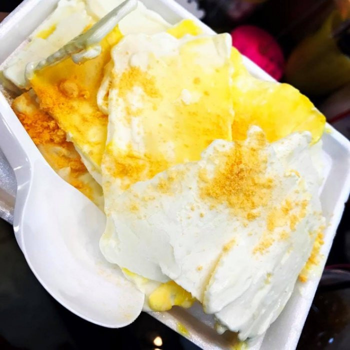 Nếm thử 4 món ăn vặt mới đang sốt xình xịch trên mạng xã hội