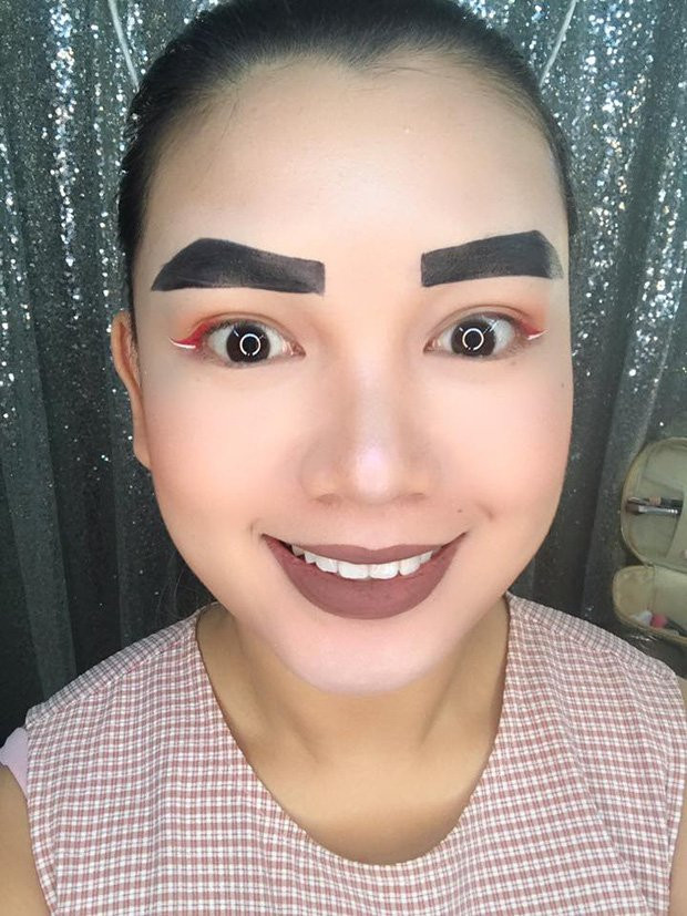 'Chết khiếp' ngắm những bộ chân mày thể hiện sự sáng tạo của chị em