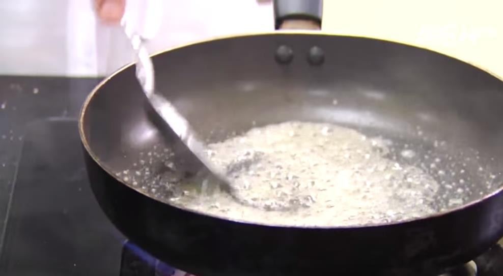 Cách làm cá trắm kho riềng 'chuẩn vị mẹ nấu' đậm đà khó quên