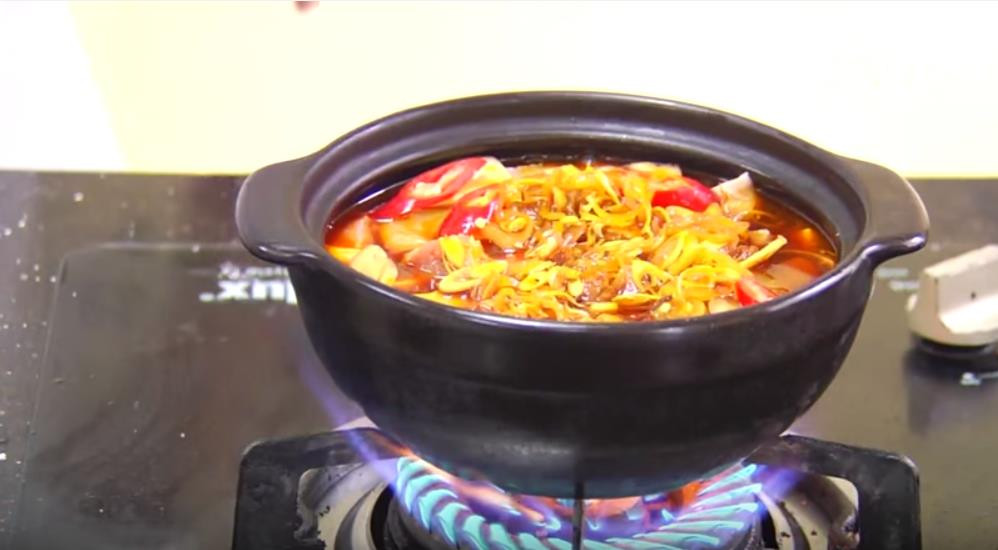 Cách làm cá trắm kho riềng 'chuẩn vị mẹ nấu' đậm đà khó quên