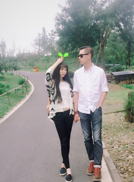 Ngỡ ngàng với gia đình 3 thế hệ trẻ trung, sành điệu từ bố cho đến mẹ và bà ngoại