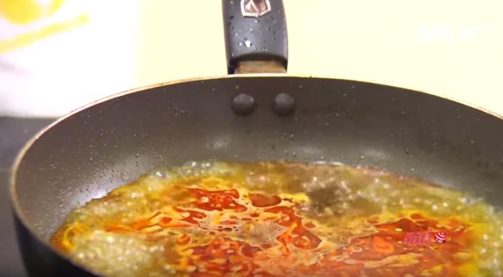 Cách làm cá trắm kho riềng 'chuẩn vị mẹ nấu' đậm đà khó quên