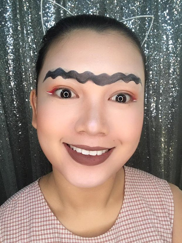 'Chết khiếp' ngắm những bộ chân mày thể hiện sự sáng tạo của chị em