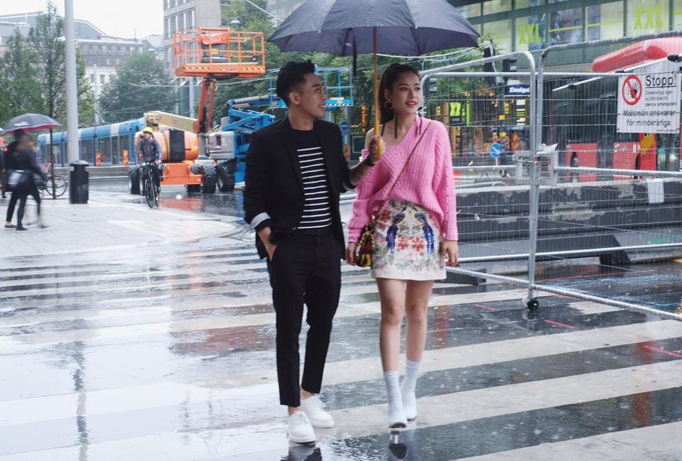 Có gì đặc biệt trong đôi giày kiêm tất đang khiến chị em làng sao 'phát sốt'?