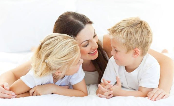 Giật mình những sai lầm thường thấy của bố mẹ khiến con nhút nhát