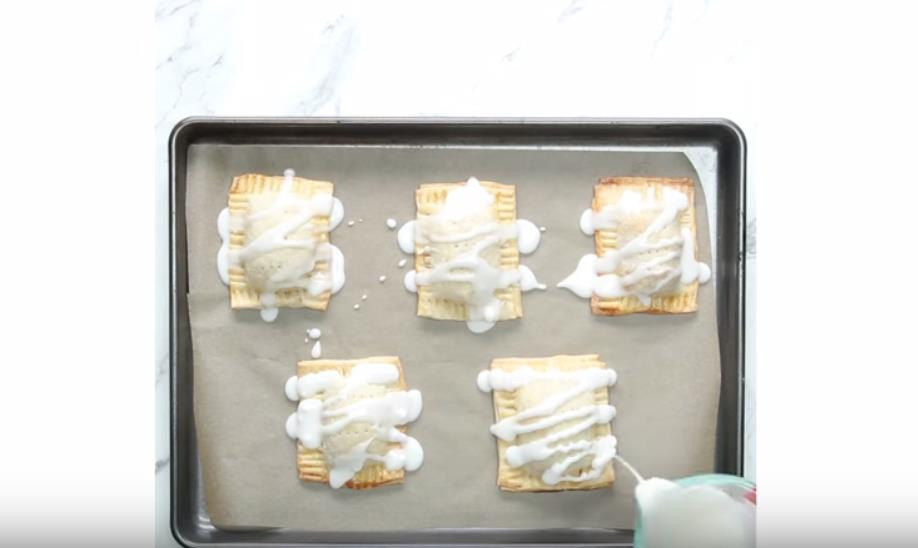 Cách làm bánh đào nướng thơm giòn tuyệt hảo