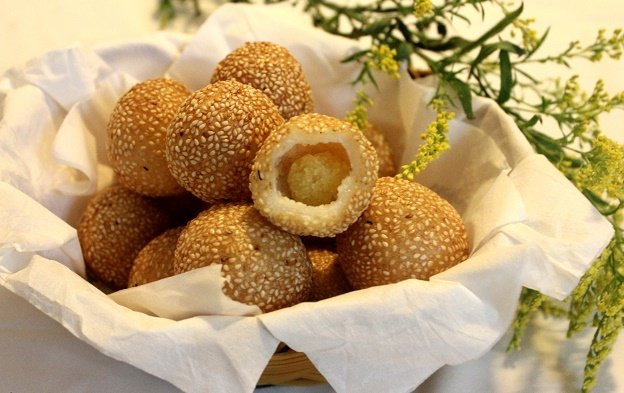 Bán rán lúc lắc thơm lừng cả con phố