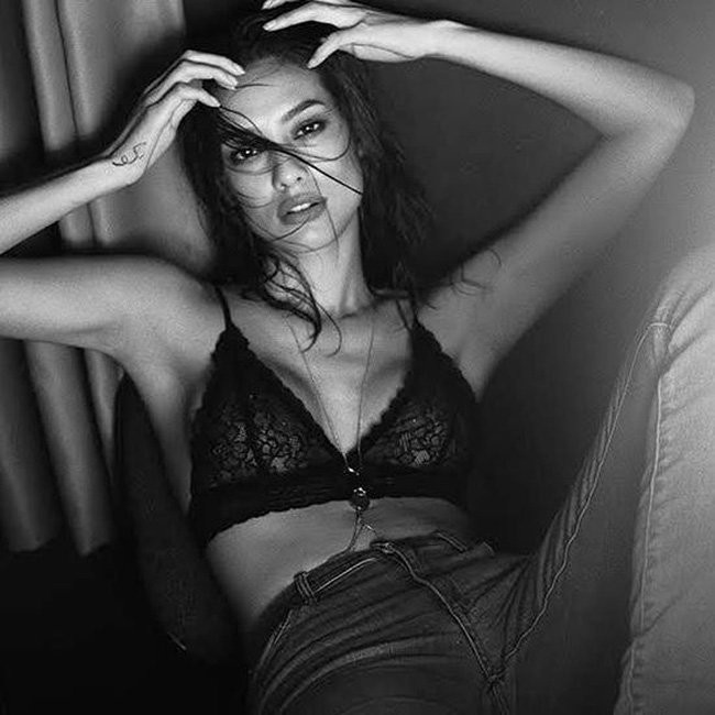 Học Lily Nguyễn cách khắc phục nhược điểm 'đùi đá tảng' bằng cách đơn giản không ngờ