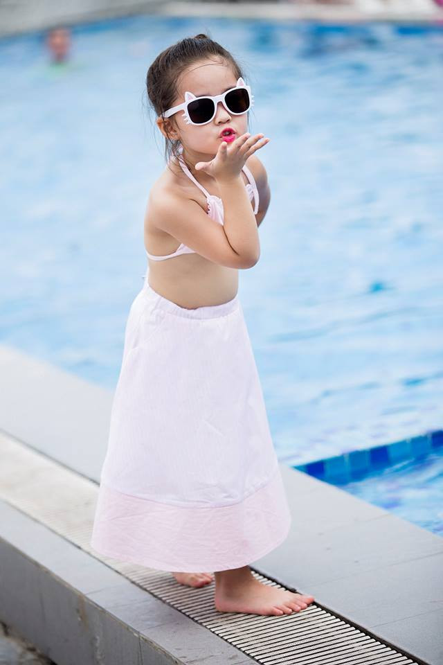 Xao xuyến con tim với bé mẫu nhí 5 tuổi xinh đẹp tựa thiên thần