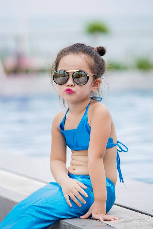 Xao xuyến con tim với bé mẫu nhí 5 tuổi xinh đẹp tựa thiên thần