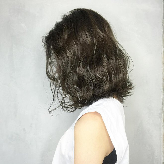 Mắt ánh kim, môi son nhòe chính là xu hướng làm đẹp của chị em mùa thu này