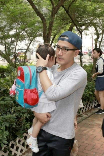 Điểm danh những 'đám cưới thế kỷ' gây 'sốt' của làng giải trí Hoa ngữ