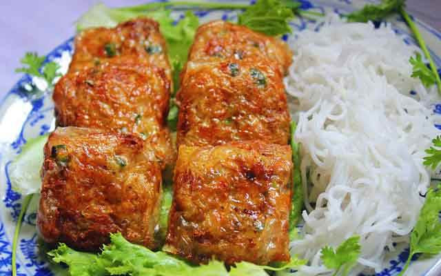 Những quán bún chả nức tiếng ở Hà Nội 'chỉ nghe thôi đã thấy thèm'