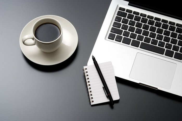 Mẹo chọn bàn làm việc giúp sự nghiệp gia chủ thăng tiến ầm ầm