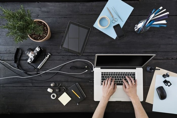 Mẹo chọn bàn làm việc giúp sự nghiệp gia chủ thăng tiến ầm ầm