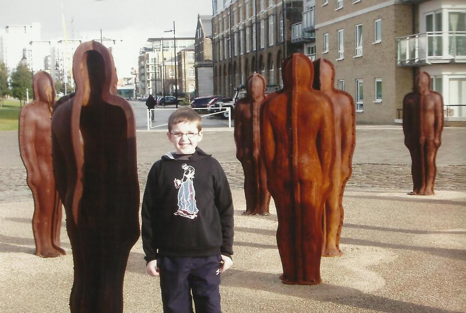 Thực hư vụ cậu bé mất tích bí ẩn sau khi mua vé tàu 1 chiều đến London