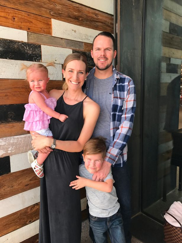 Em bé 20 tháng tuổi mắc căn bệnh đáng sợ khiến toàn thân phồng rộp, bong tróc