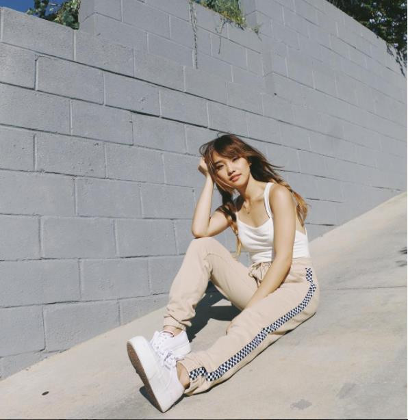 Học lỏm cách phối đồ chất lừ từ fashionista gốc Hàn đình đám nhất Instagram