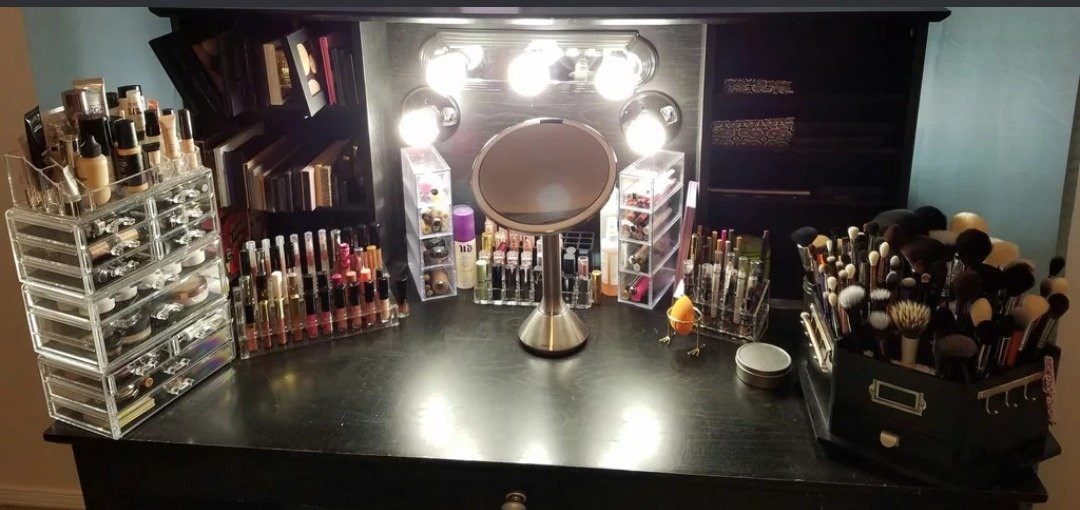 Những mẫu bàn trang điểm sẽ khiến bạn 'ngất xỉu' vì quá đẹp