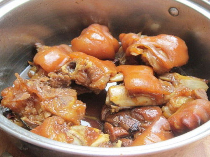 Vét sạch nồi cơm với món thịt giả cầy đậm đà, thơm ngon đúng điệu