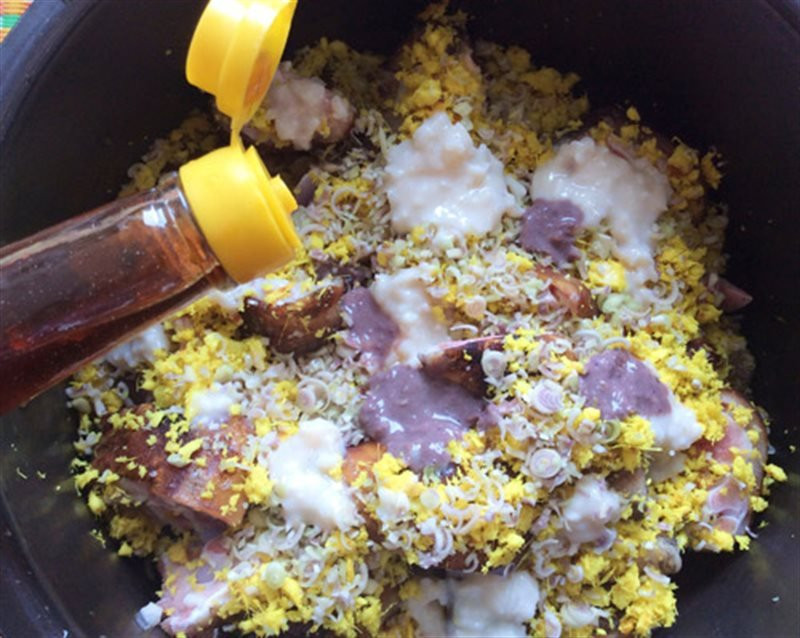 Vét sạch nồi cơm với món thịt giả cầy đậm đà, thơm ngon đúng điệu