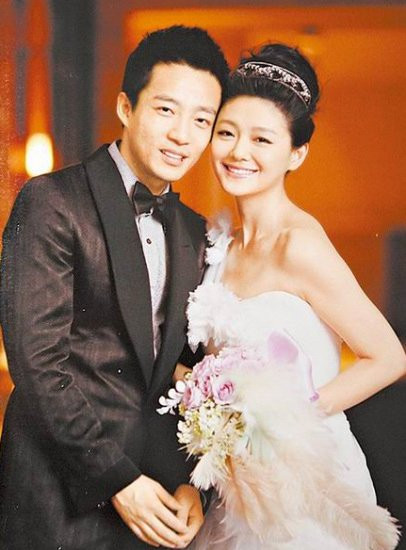 Không còn choáng với nhẫn cưới 18 tỷ của Phạm Băng Băng khi thấy nhẫn cưới những cặp sau