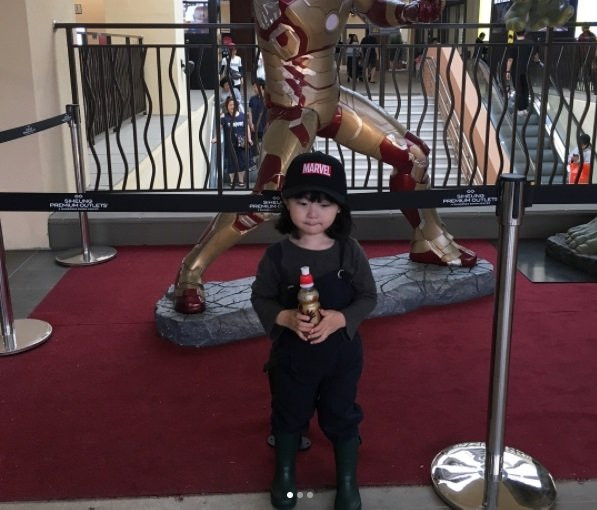 Cặp đôi bố và con gái dễ thương nhất đang gây 'bão' mạng xã hội châu Á