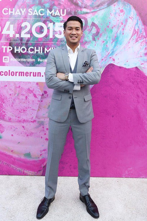 Phillip Nguyễn có gì mà lại khiến 'hội chị em' điên đảo chỉ vì một câu nói?