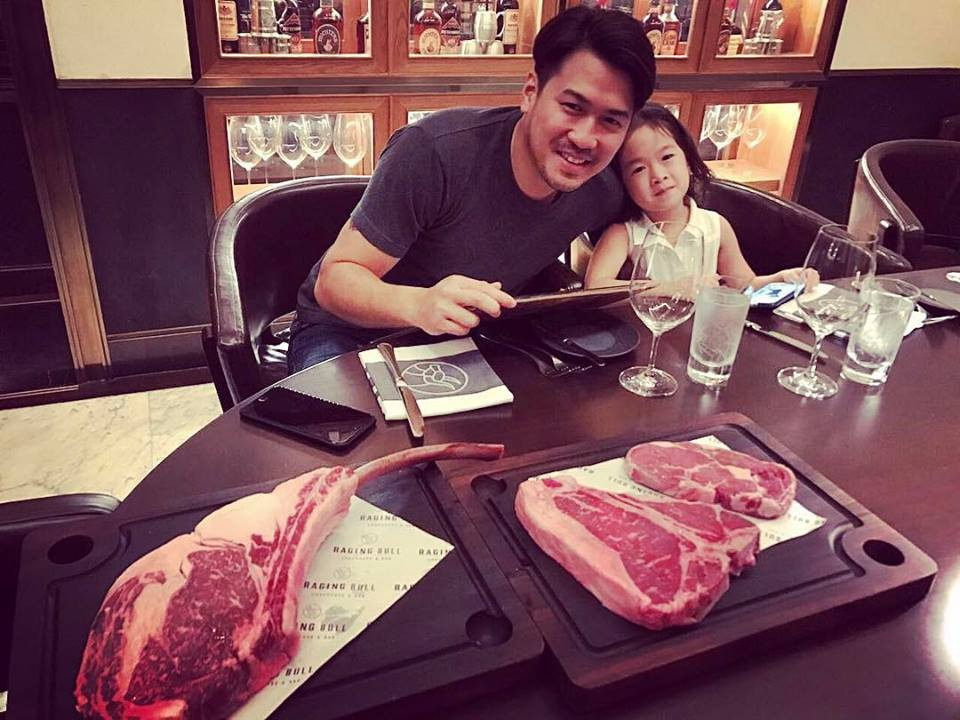 Phillip Nguyễn có gì mà lại khiến 'hội chị em' điên đảo chỉ vì một câu nói?