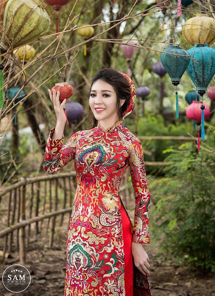 Lộ diện 10 gương mặt xinh đẹp đầu tiên lọt vào bán kết Hoa hậu Hoàn Vũ 2017