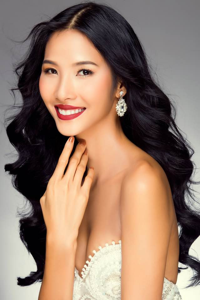 Bị Phạm Hương 'chất vấn', Hoàng Thùy bật khóc?