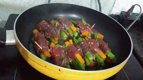 Lạ miệng với món thịt bò cuốn măng tây thơm ngon bổ dưỡng