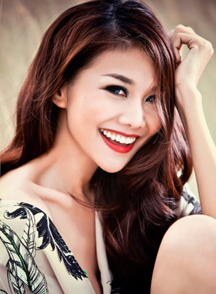 Những ngôi sao sở hữu khuôn miệng rộng đa tài và thành công bậc nhất showbiz Việt