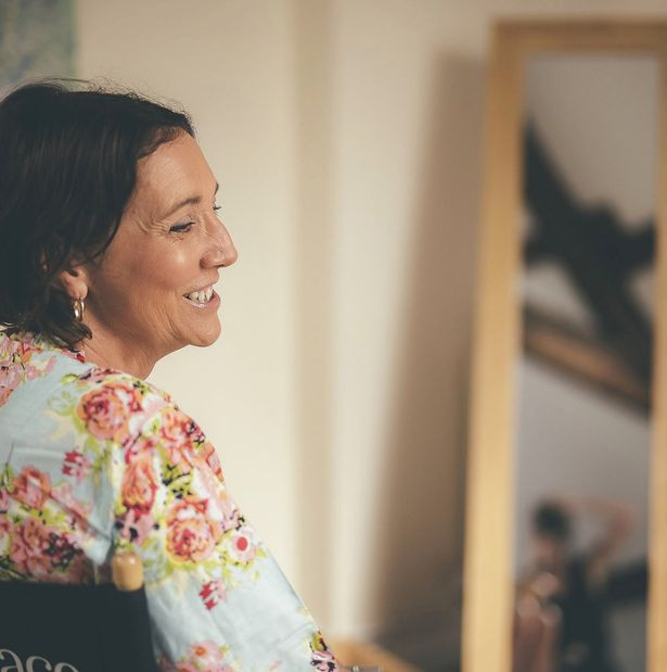 Xót xa người mẹ đột quỵ ngay trong lễ cưới của con gái rồi ra đi vĩnh viễn