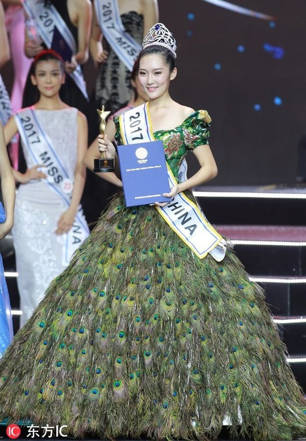 Nhan sắc xinh đẹp của người mẫu 21 tuổi đăng quang Hoa hậu Thế giới Trung Quốc 2017