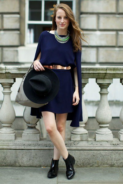 Mẹo chọn trang phục công sở chị em nào cũng phải biết để khỏi đau đầu mỗi sáng