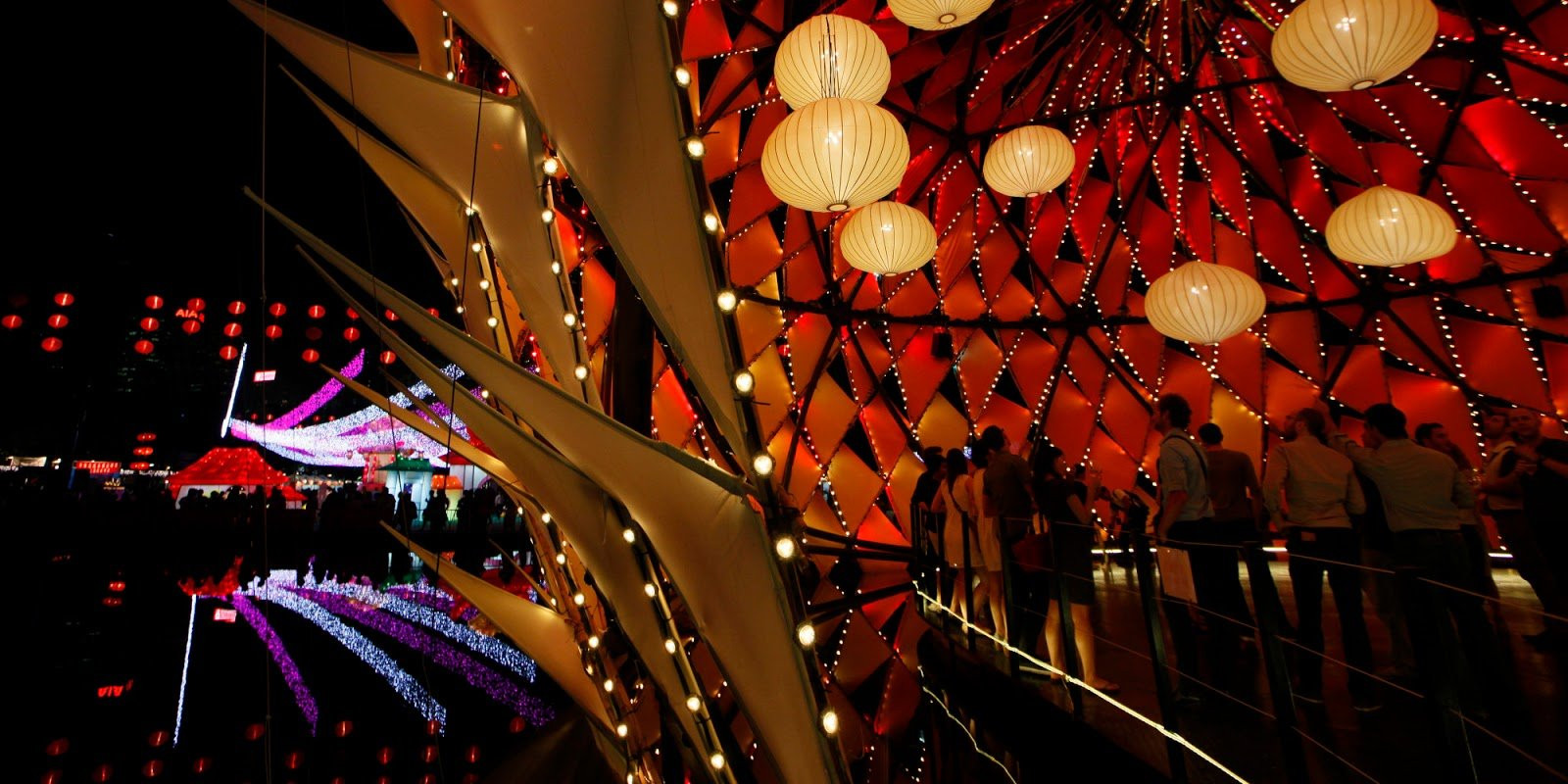 Mãn nhãn ngắm dàn đèn lồng rực rỡ dịp Trung thu ở các nước trên thế giới